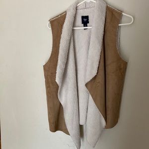 Gap faux fur & suede vest, brand new.